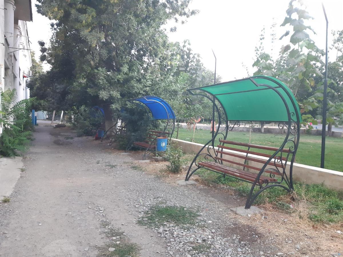 Azimut Hotel Jalal-Abad Exterior foto